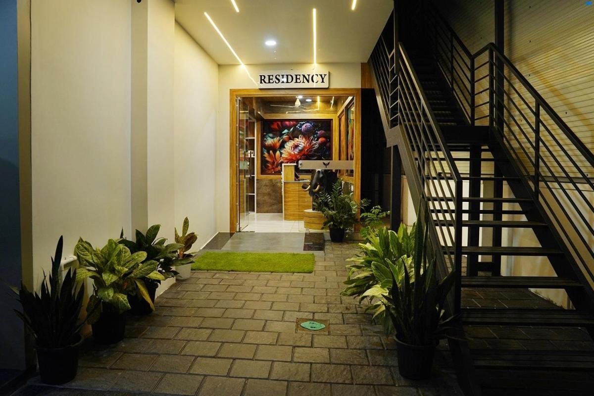 Universal Residency Perumpāvūr Exterior foto